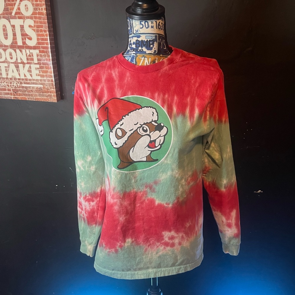 Buc-ee's Long Sleeve Holiday Tee